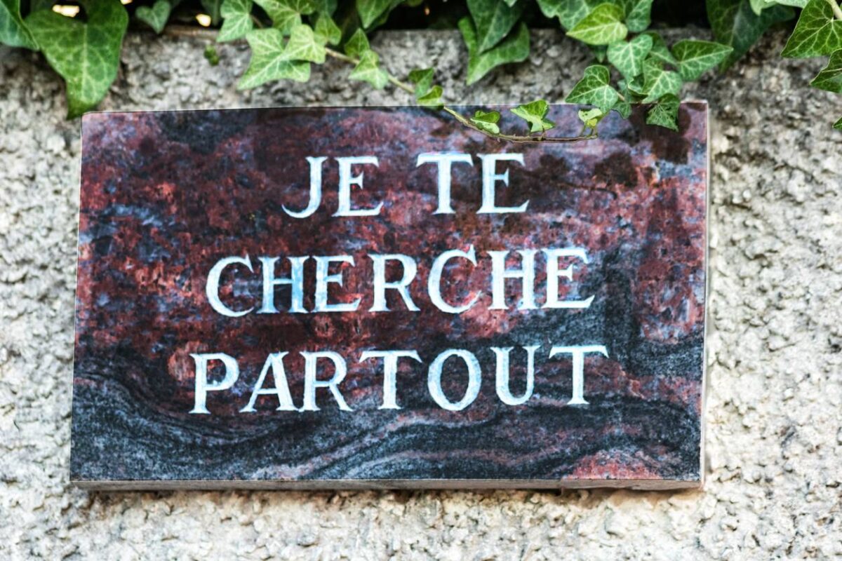 Plaque funéraire