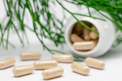 Compléments alimentaires pour l’immunité : comprendre leur vraie utilité après 60 ans